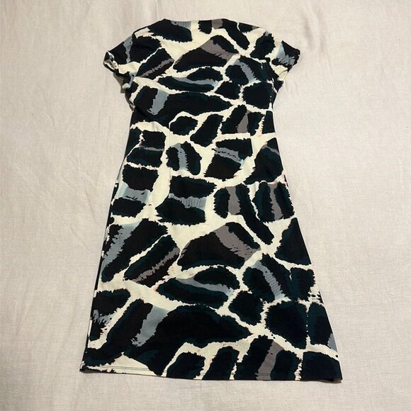 Planet Patterned Dress with Belt Detail - Size CAD 8 / EU 36 - Picture 6 of 7